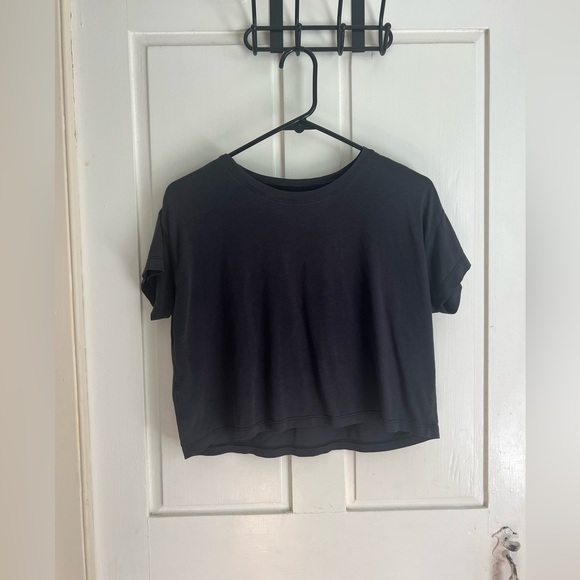 lululemon Cates Tee - Picture 1 of 2